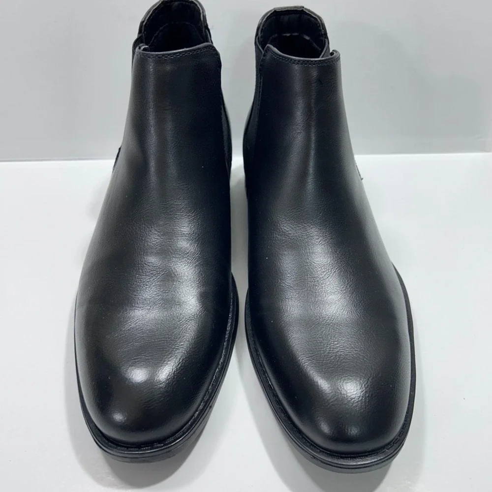 MADDEN Cushioned Goring Maxxin Round Toe  Chelsea Men's‎ Black US 9 - No Box